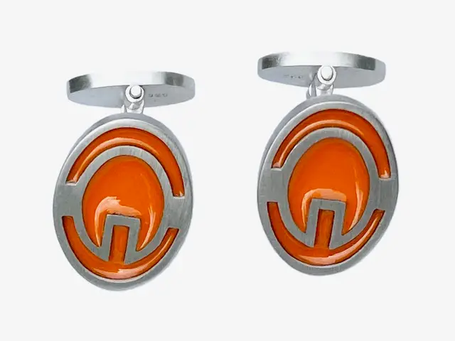 Orange cuffs PamsLab